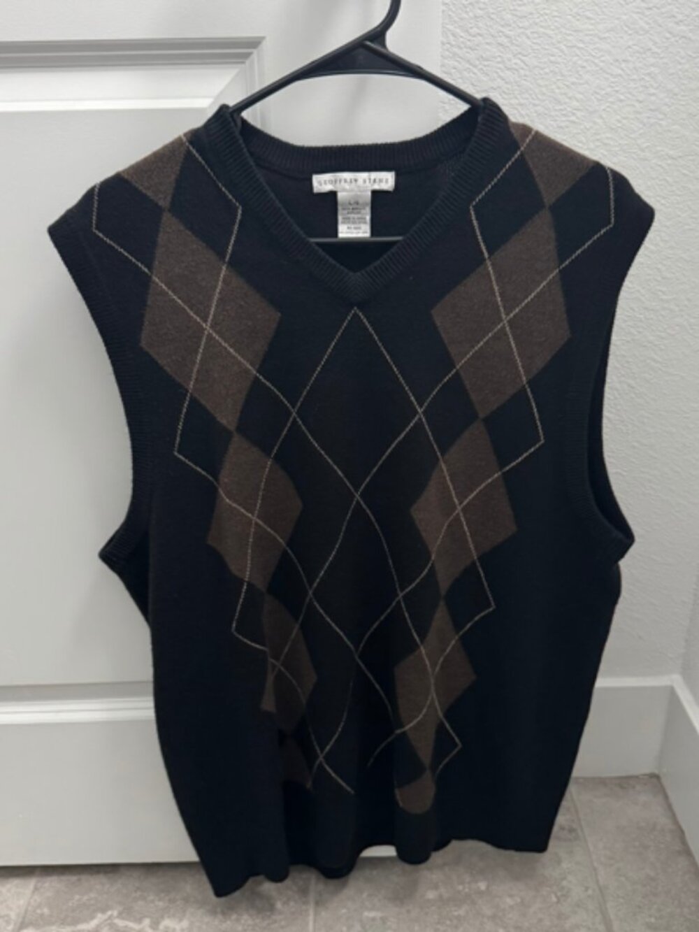 Geoffrey Beene Sweater Vest